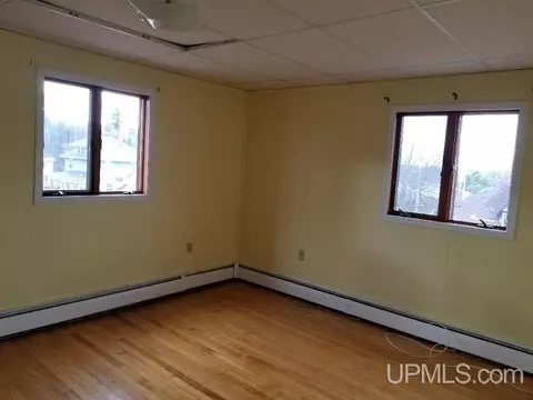 802 N N Pne, Ishpeming, MI 49849 photo 27