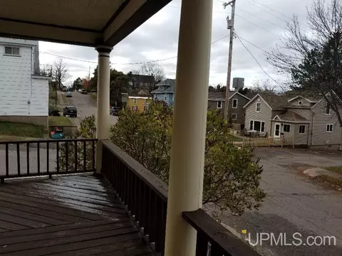 802 N N Pne, Ishpeming, MI 49849 photo 3