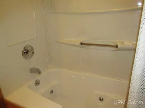 5331 18th, Escanaba, MI 49829 photo 12