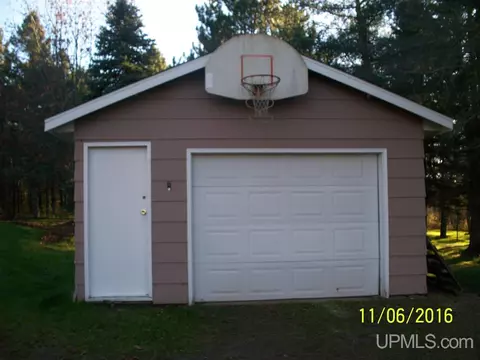 2012 E Pierce, Wakefield, MI 49968 photo 8