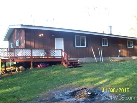 2012 E Pierce, Wakefield, MI 49968 photo 6