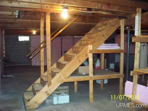 2012 E Pierce, Wakefield, MI 49968 photo 24