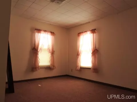 3906 W Morgan, Loretto, MI 49852 photo 8