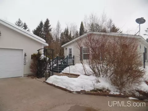 11745 T, Rapid River, MI 49878 photo 16