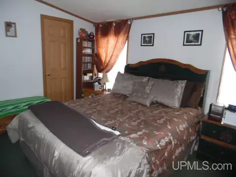 11745 T, Rapid River, MI 49878 photo 10