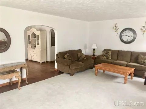 1700 S 10th, Escanaba, MI 49829 photo 4