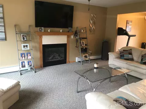 1079 Highland, Ishpeming, MI 49849 photo 9
