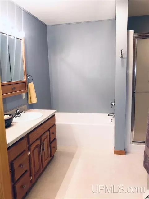 1079 Highland, Ishpeming, MI 49849 photo 17