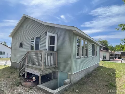 999 Co Rd 440 # N, Manistique, MI 49854