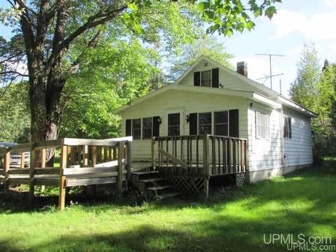 25122 Howes Rd, Covington, MI 49919 photo 1