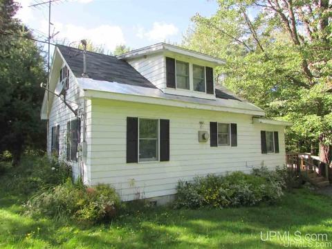 25122 Howes Rd, Covington, MI 49919 photo 3