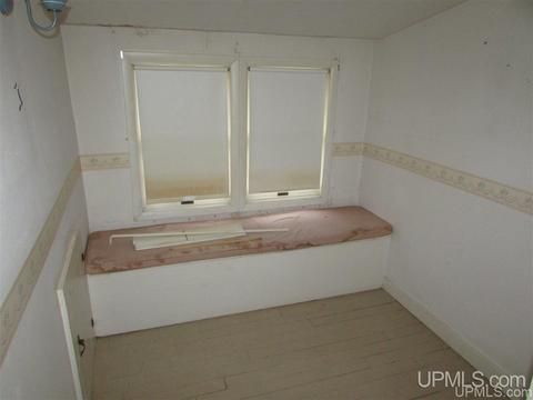 25122 Howes Rd, Covington, MI 49919 photo 13