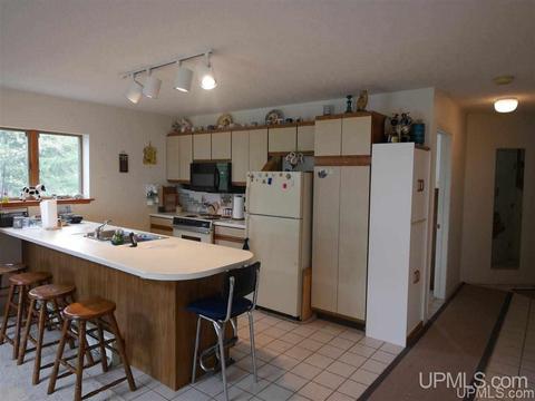 5042 W Main St UNIT 4, Mohawk, MI 49950 photo 8