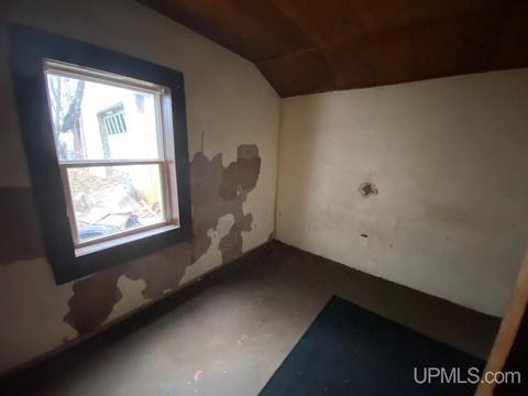 207 Stone, Ishpeming, MI 49849 photo 12
