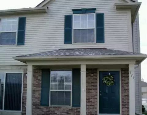 113 Commons Cir, Saline, MI 48176 photo 1