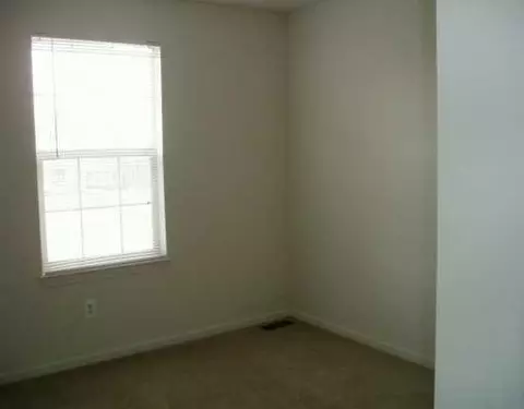 113 Commons Cir, Saline, MI 48176 photo 5