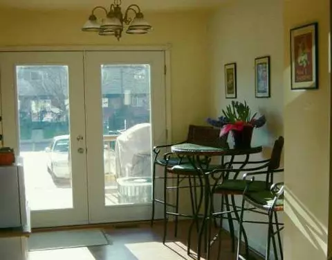 235 Sheffield Dr, Saline, MI 48176 photo 2