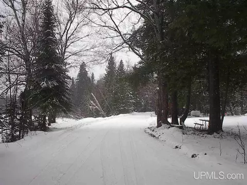 19043 Collins, L'anse, MI 49946 photo 21