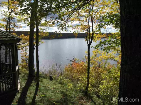 72 Green, Michigamme, MI 49861 photo 2