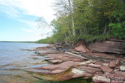tbd Lakeshore #52, Ontonagon, MI 49953