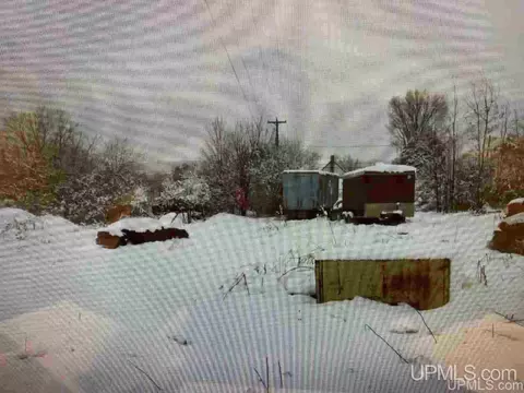 217 Stone, Ishpeming, MI 49849 photo 2