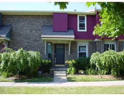 245 N N Maple, Saline, MI 48176 photo 1