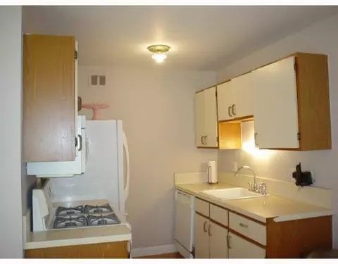 245 N N Maple, Saline, MI 48176 photo 4