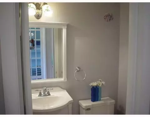 245 N N Maple, Saline, MI 48176 photo 5