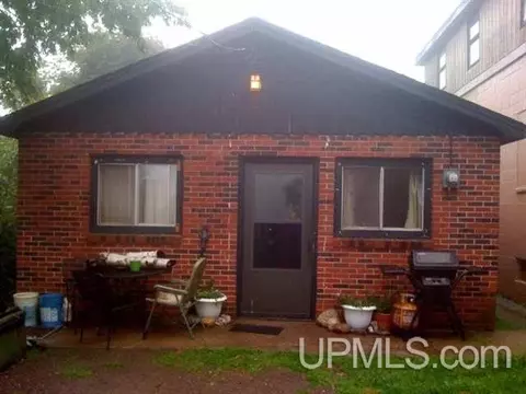 308 Pewabic, Calumet, MI 49913 photo 2