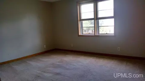 108 W W Rdg, Ishpeming, MI 49849 photo 6