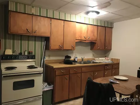 120 E Broad, L'anse, MI 49946 photo 38