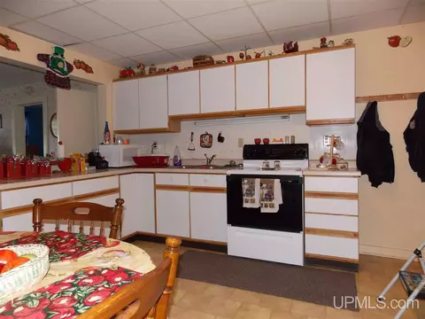 120 E Broad, L'anse, MI 49946 photo 23