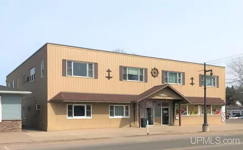 120 E Broad, L'anse, MI 49946 photo 1