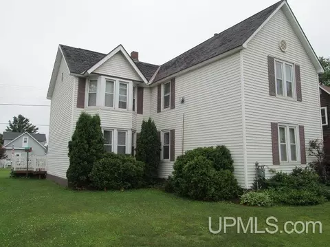 749 Maurice, Ishpeming, MI 49849 photo 1