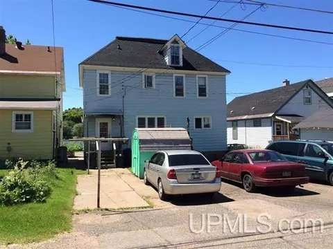 408 Oak, Ishpeming, MI 49849 photo 3