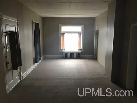 408 Oak, Ishpeming, MI 49849 photo 7