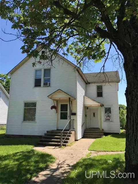321 S 14th, Escanaba, MI 49829 photo 27