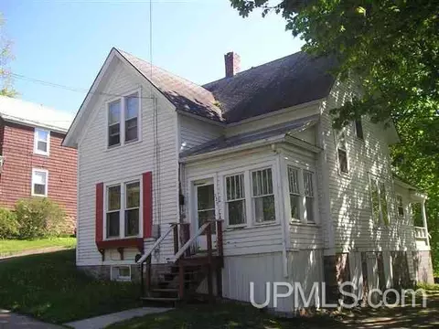 225 Broad, L'anse, MI 49946 photo 1