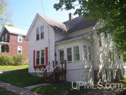 225 Broad, L'anse, MI 49946 photo 2