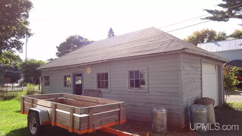 512 E Rdg, Ishpeming, MI 49849 photo 33