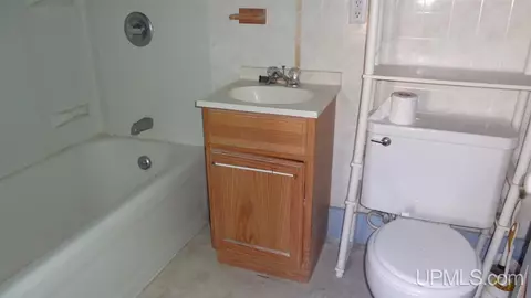 512 E Rdg, Ishpeming, MI 49849 photo 29