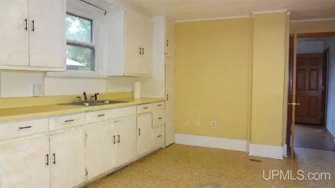 512 E Rdg, Ishpeming, MI 49849 photo 7
