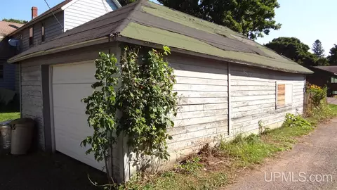 512 E Rdg, Ishpeming, MI 49849 photo 34