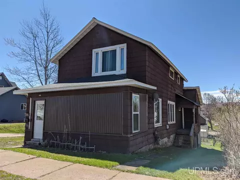 640 E Michigan, Ishpeming, MI 49849 photo 2