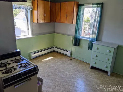 640 E Michigan, Ishpeming, MI 49849 photo 8
