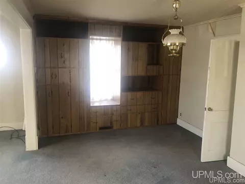 320 E Rdg, Ishpeming, MI 49849 photo 12