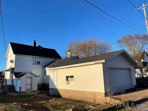 320 E Rdg, Ishpeming, MI 49849 photo 3
