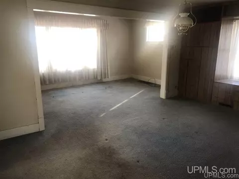 320 E Rdg, Ishpeming, MI 49849 photo 8