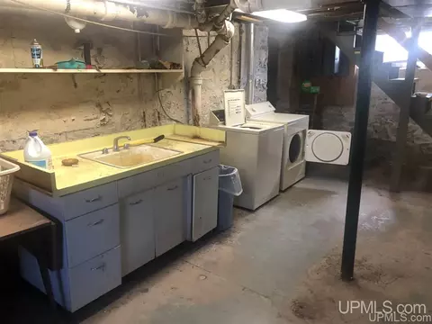 320 E Rdg, Ishpeming, MI 49849 photo 30