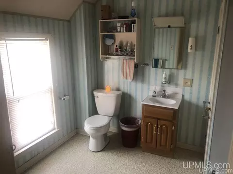 320 E Rdg, Ishpeming, MI 49849 photo 22